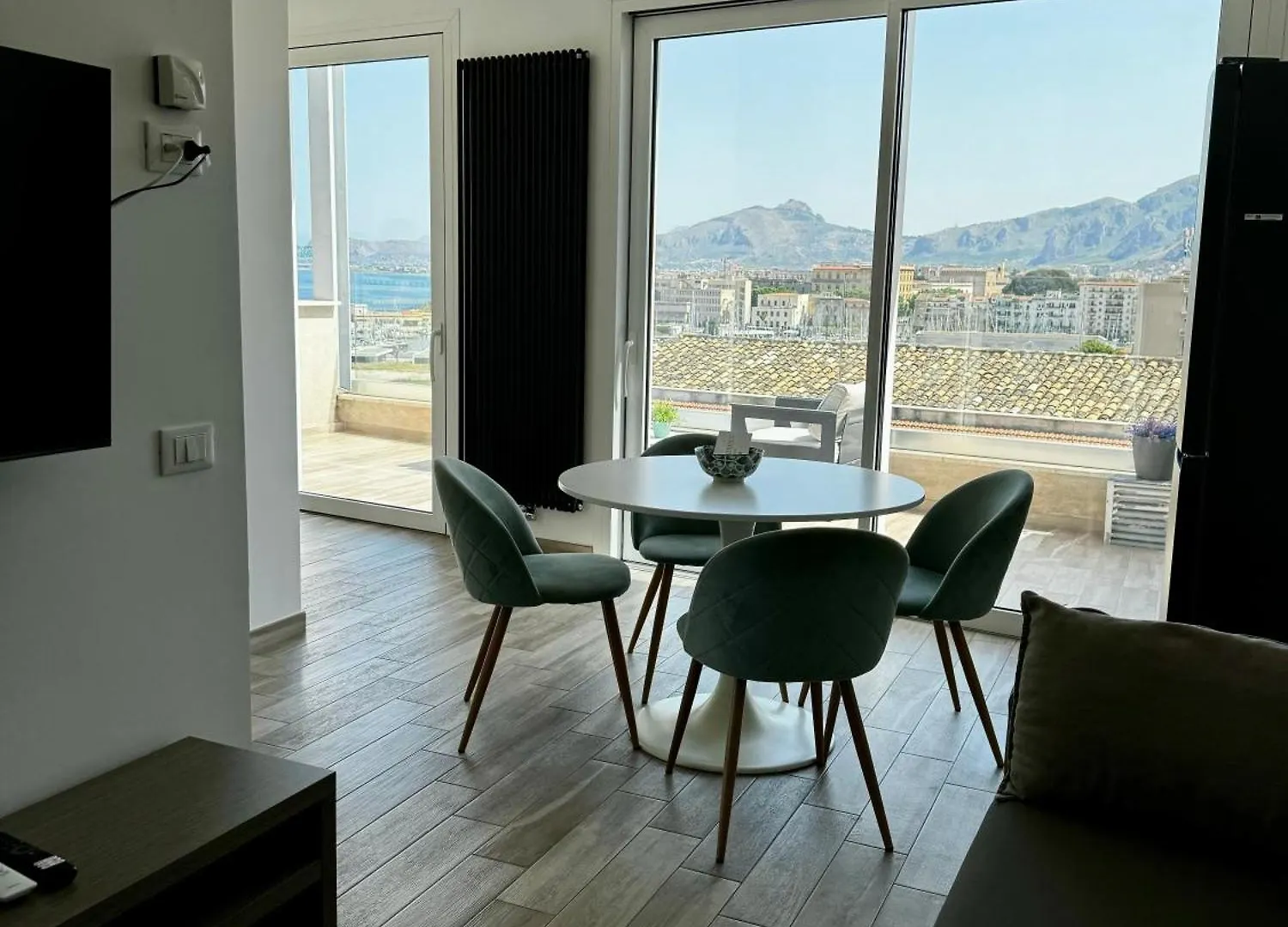 Palermo Inn Marina Exclusive View Italia